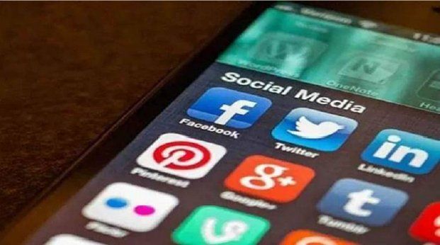 Not having a social media account is not an uncool thing